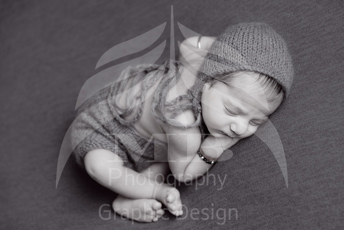 windsor ontario newborn photographer black and white sleeping baby Mariam Cheaitou Bazzi